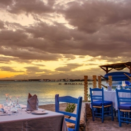 Club_Paradisio_Hotel_El_Gouna_Morgan_Restaurant_Seaside_table_sunset_wide