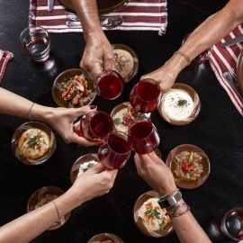 1_Dawar_El_Omda_El_Gouna_Red_Sea_Egypt_cheers