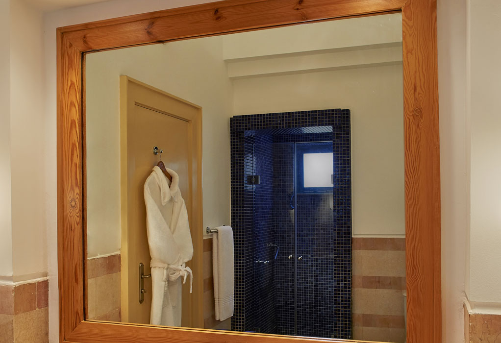 Deluxe Beach Front Rooms