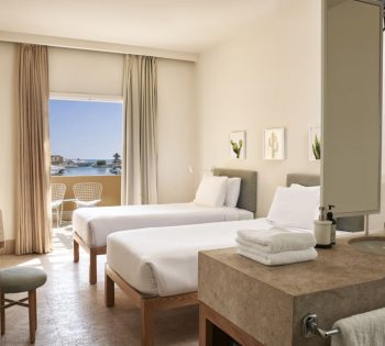 1_Marina View Rooms DE