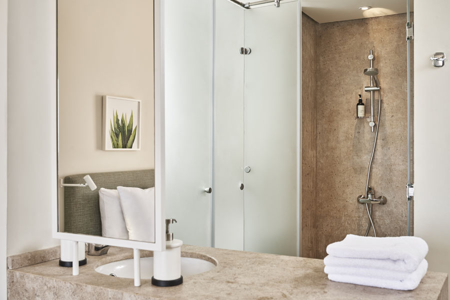 13_Standard Rooms DE