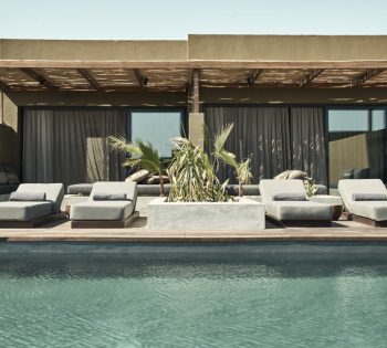 Junior Suites with sharing pool