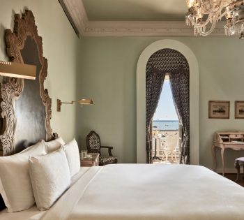 Super Premium Suites