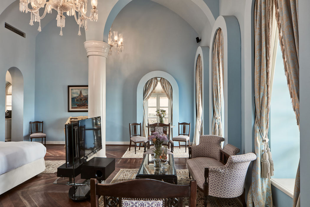 Super Premium Suites